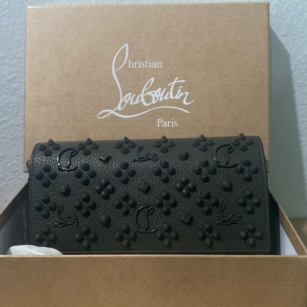 Louboutin Paloma Calf EMP/SP Loubinthesky Wallet On A Chain